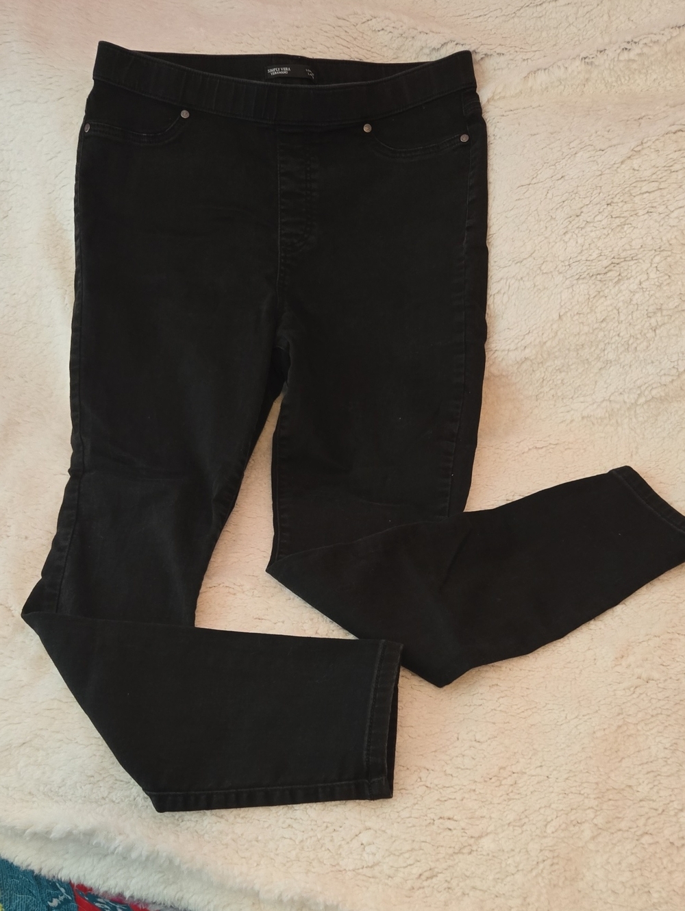Simply Vera Wang Black Jeggings
